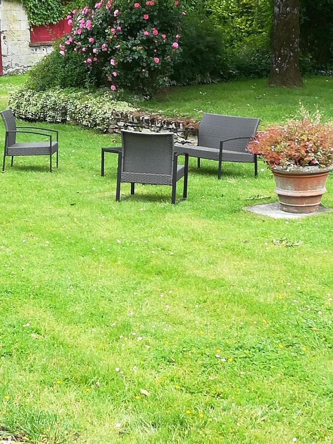 Bed and Breakfast La Ferme De Valeuse Morienval Exterior foto